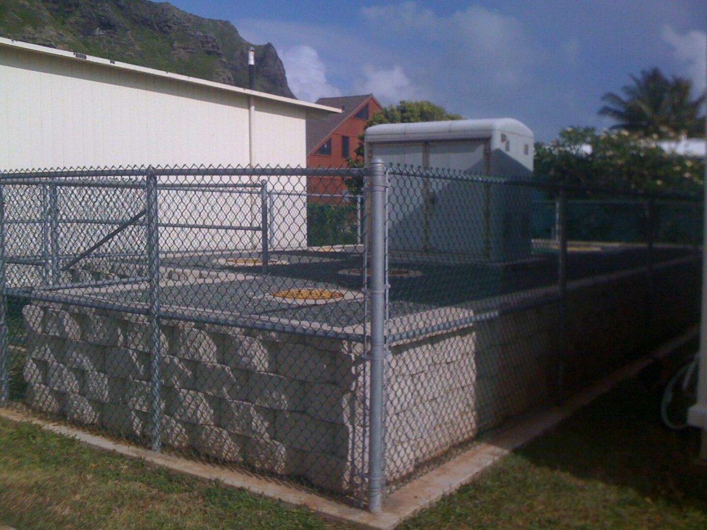 Wastewater treatment in Kaaawa school